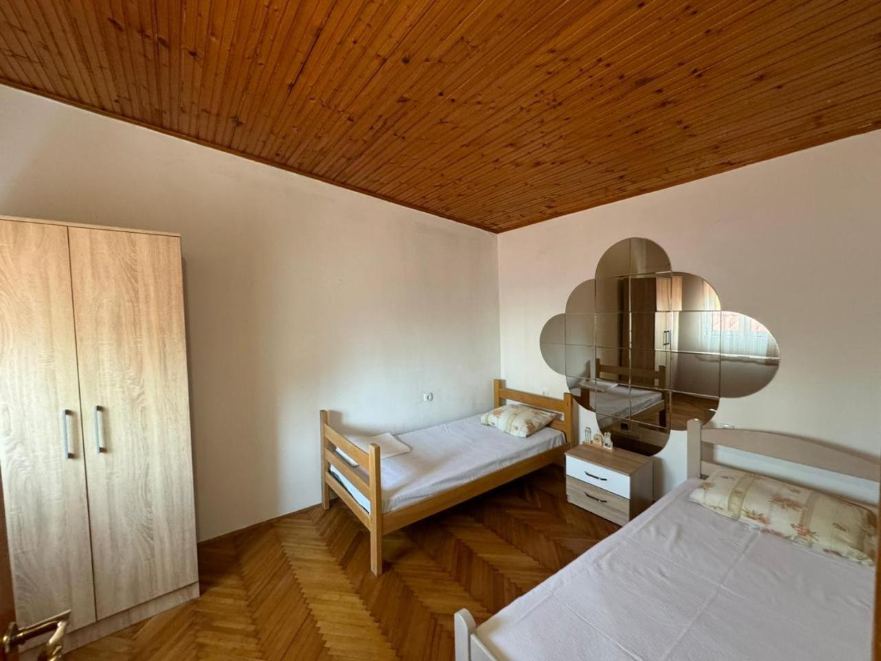 Vlado Apartments Podgorica Buitenkant foto